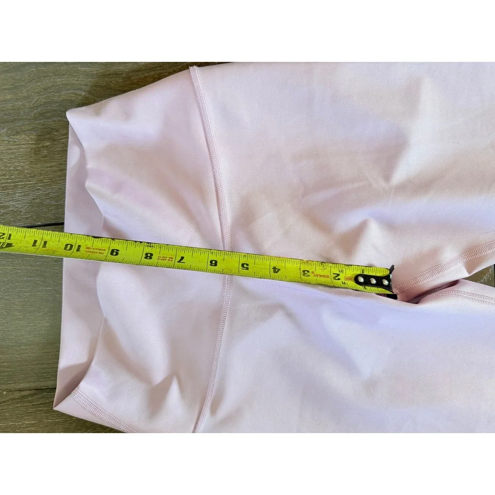 Alo Yoga 7/8 High-Waist Airlift Leggings in a soft pink color Size Small